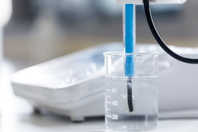 検査に必要な水素計測器を取り扱うアプリクスが還元水素水（アルカリイオン水）の特徴を解説